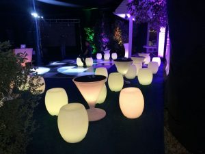 Puff y mesas Led