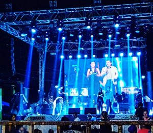 Montaje de escenario e iluminacion